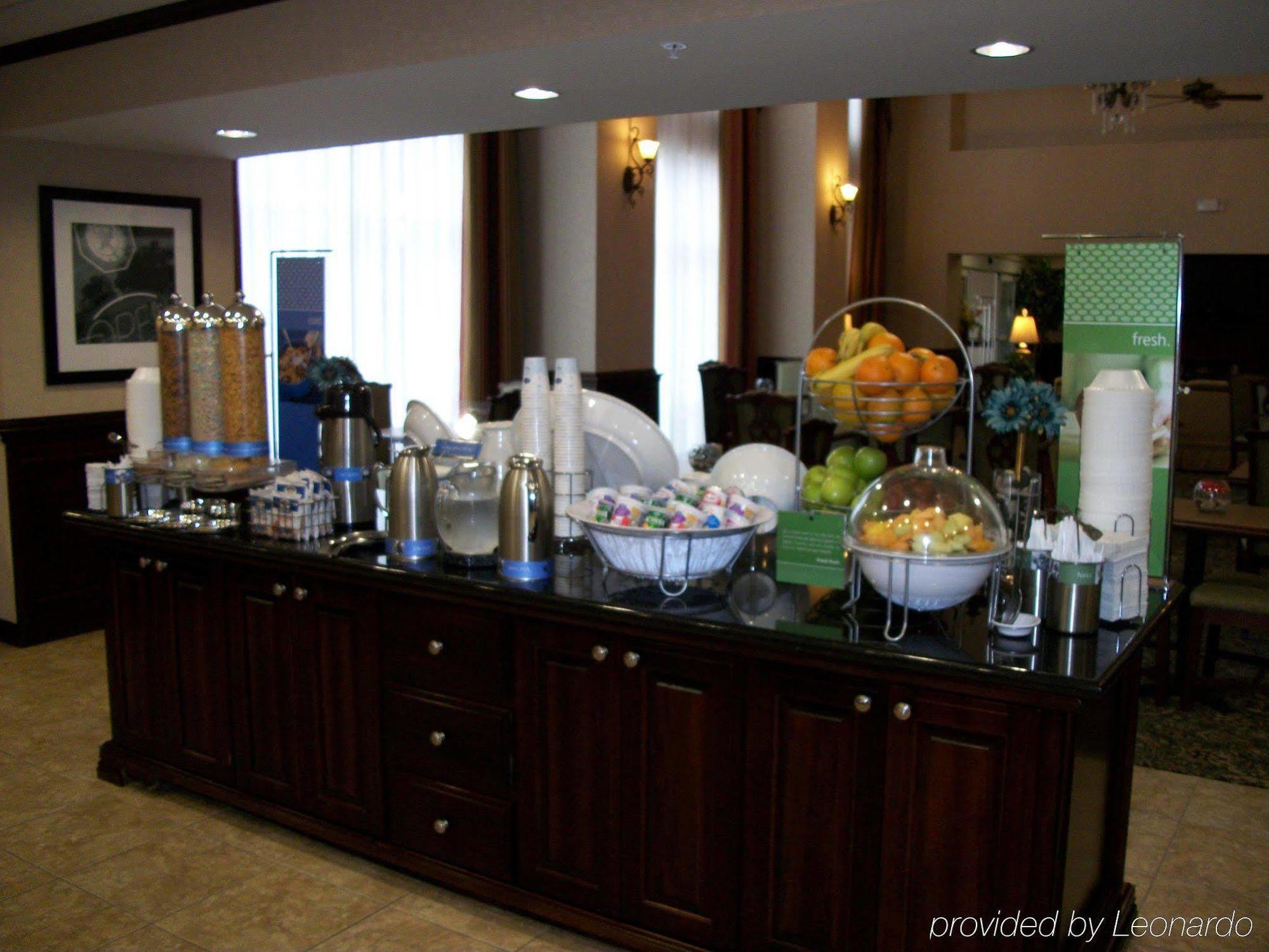 Hotel Hampton & 3*